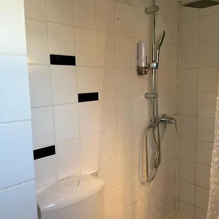 Privates Gemeinschaftsbad Keine Kuechen דירה *